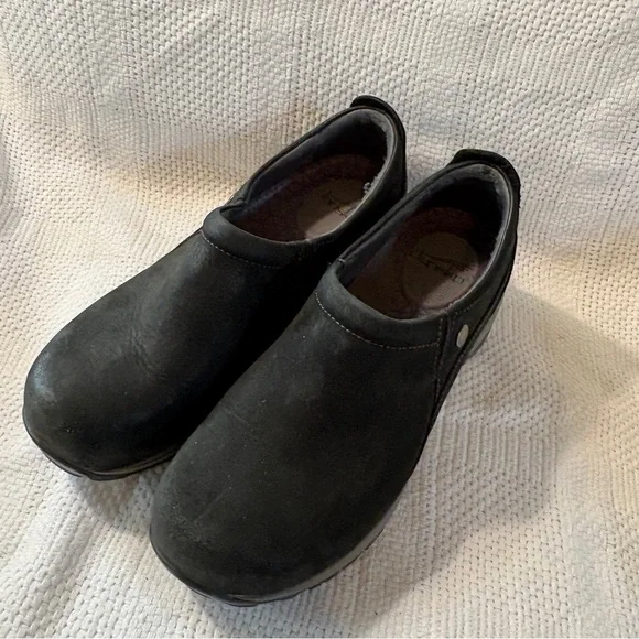 Dansko Women's Patti Black Suede Leather Enclosed Clog Size 38 (7.5-8) - Picture 2 of 12